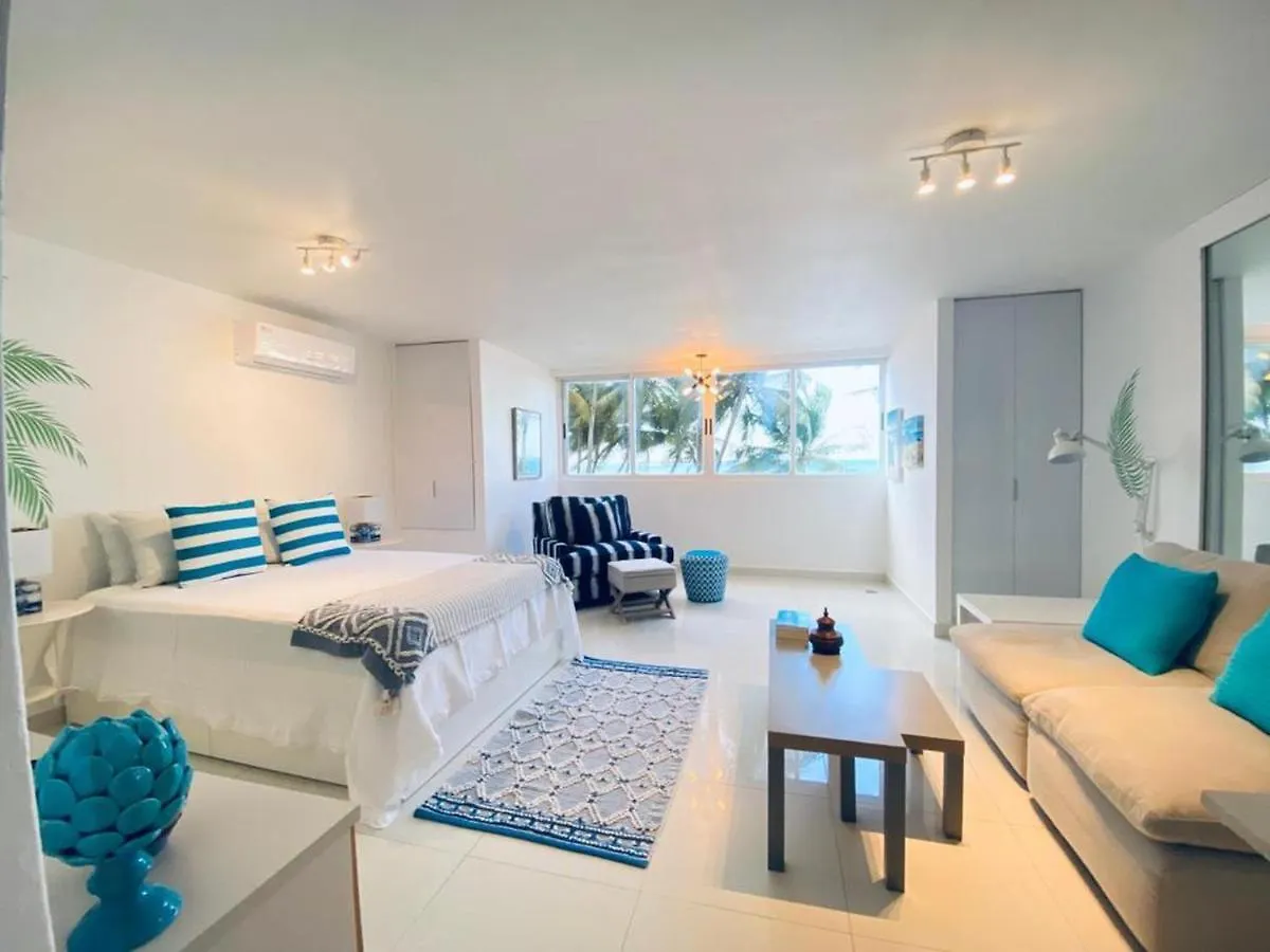 Апартаменты Kasa Las Palmas Ocean View Beachfront Condo Pool Сан-Хуан
