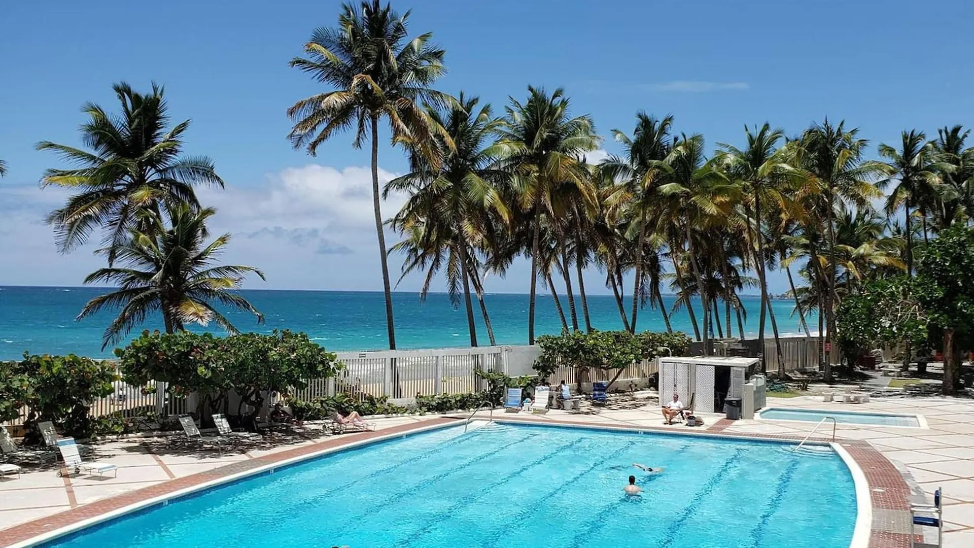 Kasa Las Palmas Ocean View Beachfront Condo Pool Сан-Хуан