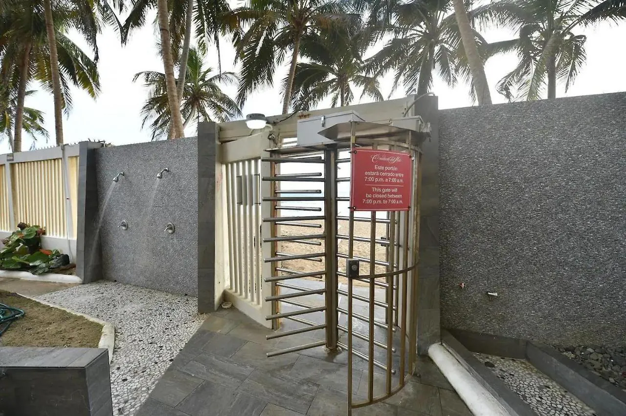 Апартаменты Kasa Las Palmas Ocean View Beachfront Condo Pool Сан-Хуан Пуэрто-Рико